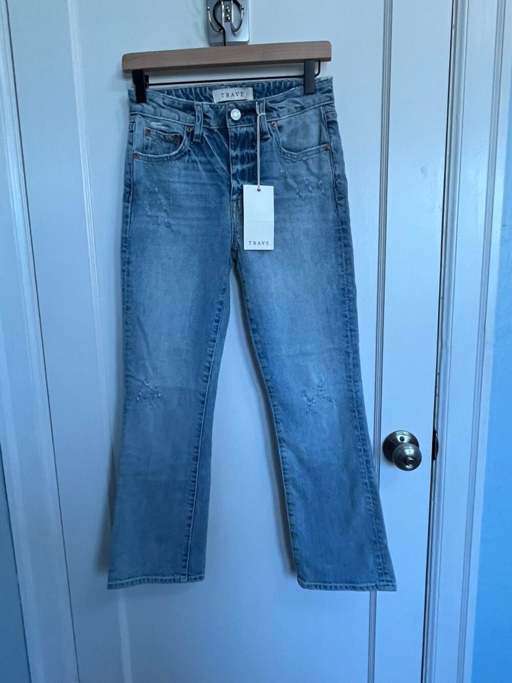 NWT TRAVE Colette Kick Flare Jeans Size 26 Wild Thing Wash Distressed